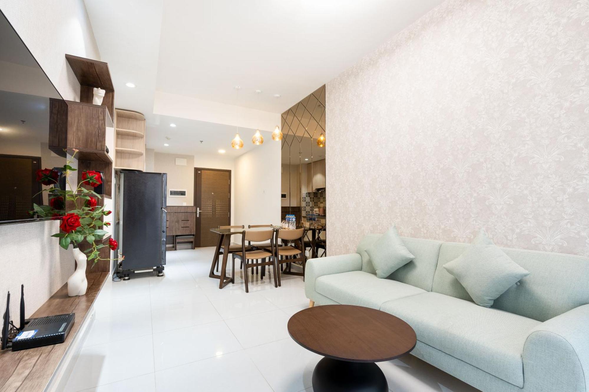 Aris Soho Balcony Saigon District 1 * TP. Hồ Chí Minh
