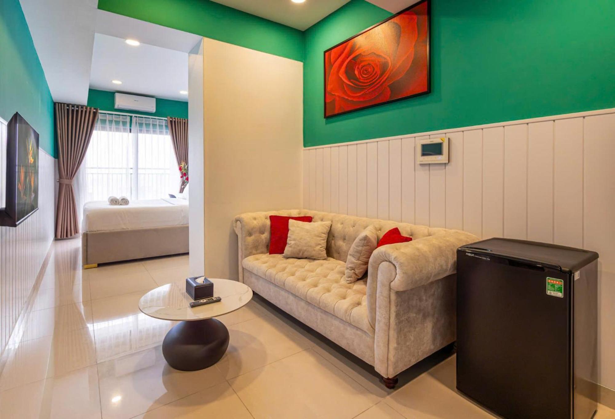 Aris Soho Balcony Saigon District 1 * TP. Hồ Chí Minh